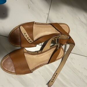 Vince Camuto Tan Leather Sandals
